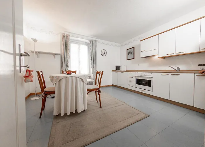 Bed & Breakfast Boutique Stazione Campocologno