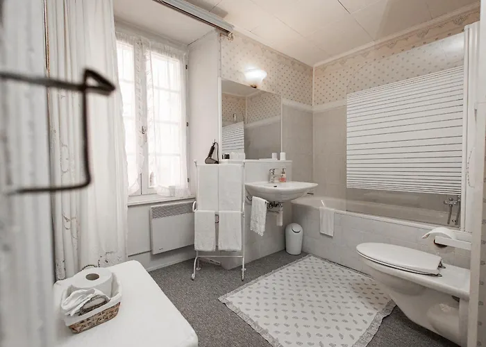 Boutique Stazione Bed & Breakfast Campocologno