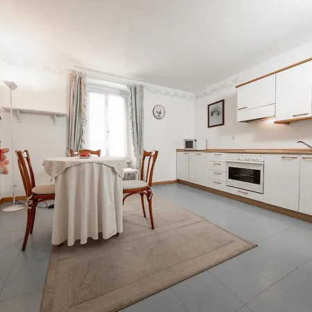 Bed & Breakfast Boutique Stazione Campocologno